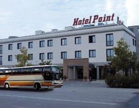 Point Hotel Conselve Exteriör bild